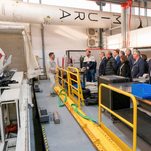 Empresarios de AESEC durante una visita guiada a las instalaciones de PLD Space en Elche.